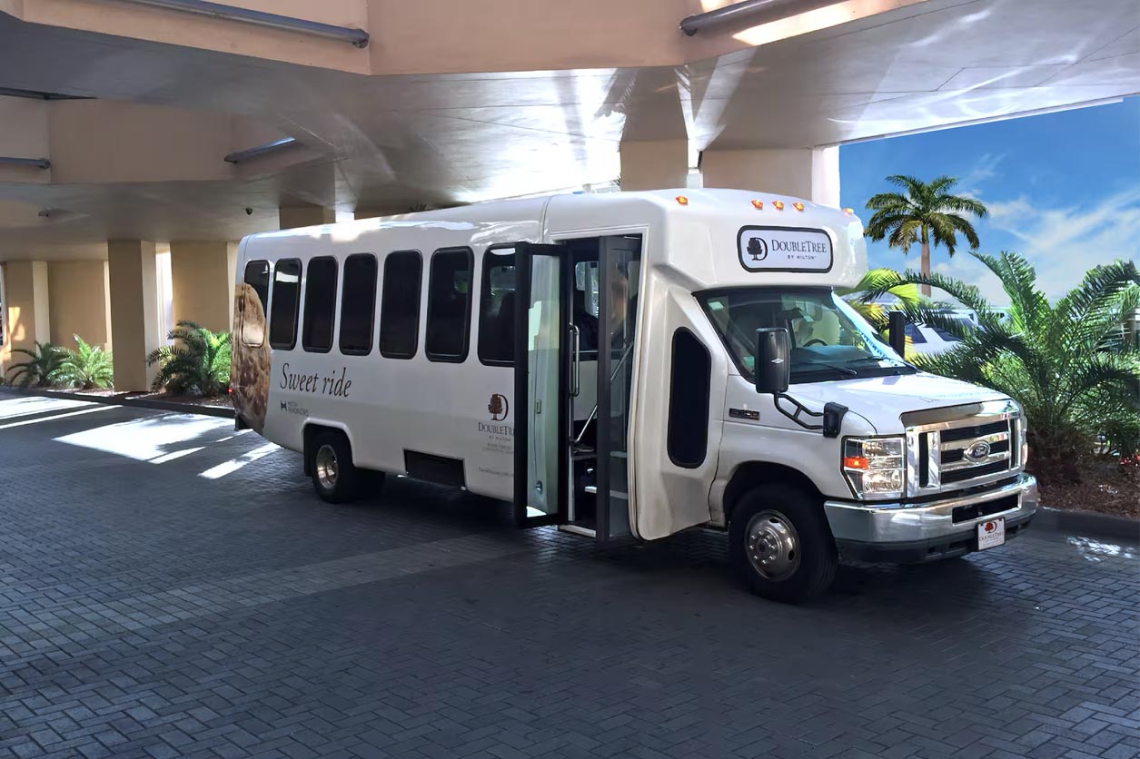Shuttle. DoubleTree Miami